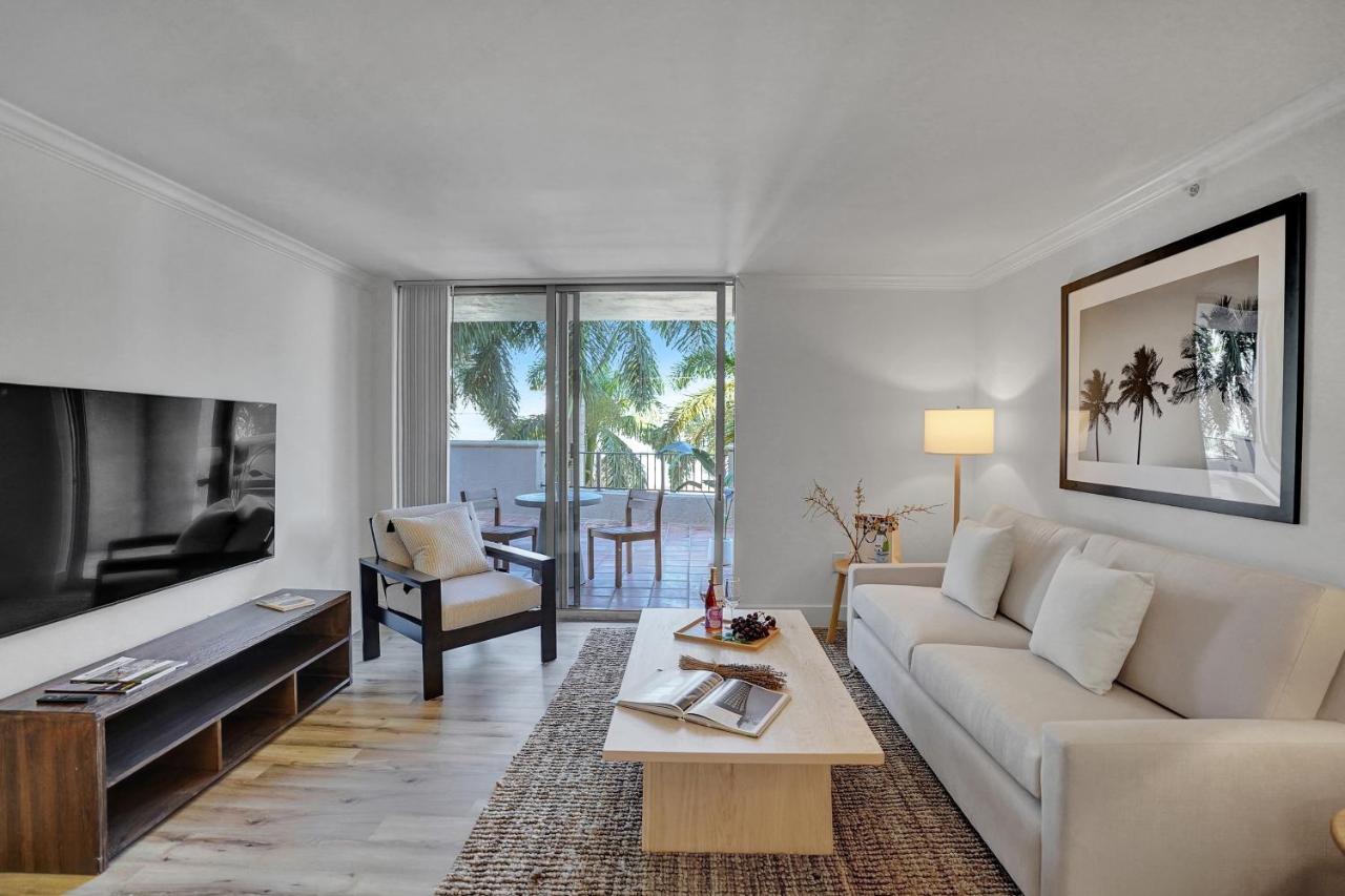 Dharma Home Suites Coral Gables At Gables Grand Plaza Miami Kültér fotó