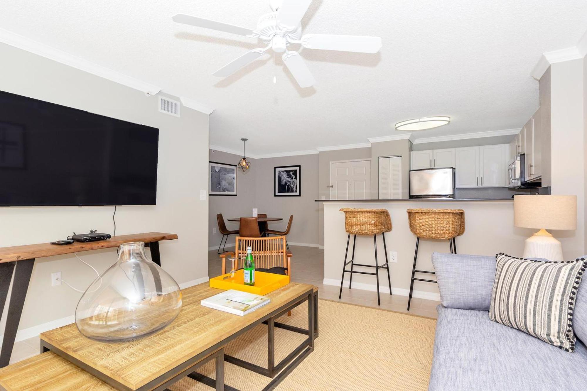 Dharma Home Suites Coral Gables At Gables Grand Plaza Miami Szoba fotó