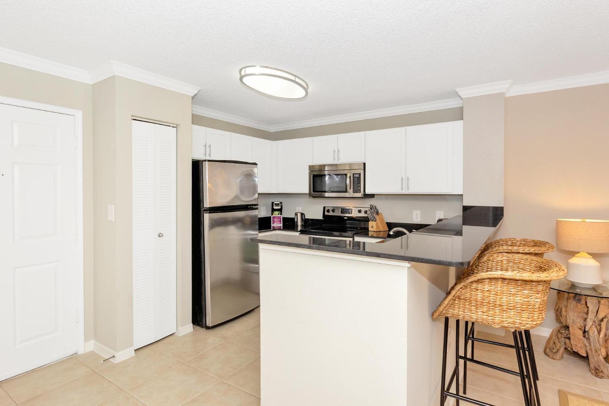 Dharma Home Suites Coral Gables At Gables Grand Plaza Miami Szoba fotó